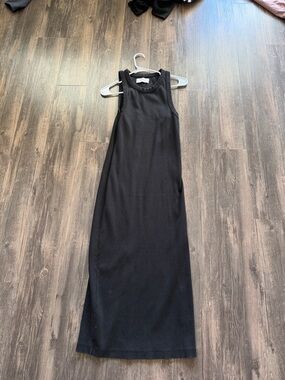 Classic Black Ribbed Maxi Dress - Sleek Sleeveless Design